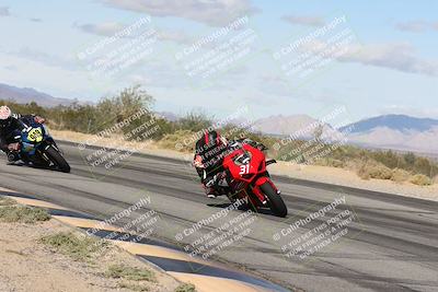 media/Nov-16-2025-Race Pace (Sun) [[8c5fa54630]]/Non Verified Riders (1st 20 Minutes)/3-Turn 3 Inside (11am)/